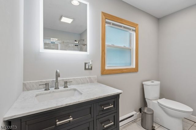 15 Elm St, Mount Olive Twp., NJ 07828