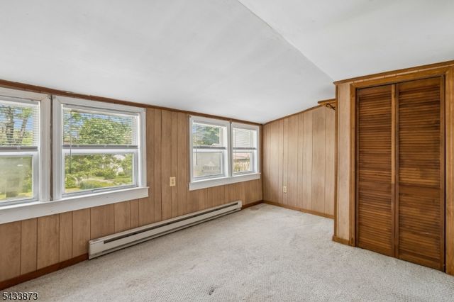 15 Elm St, Mount Olive Twp., NJ 07828