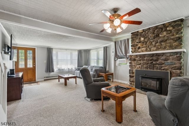 15 Elm St, Mount Olive Twp., NJ 07828