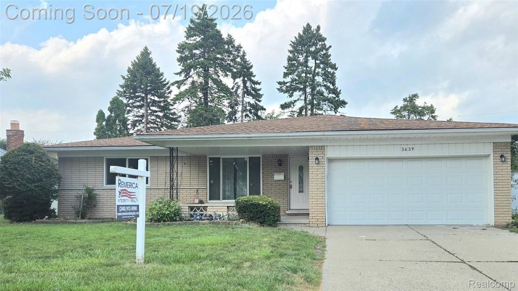 3639 Pall Drive, Warren, MI 48092