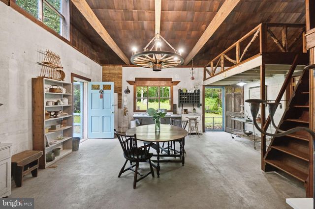 12 NATURES WAY, Upper Black Eddy, PA 18972