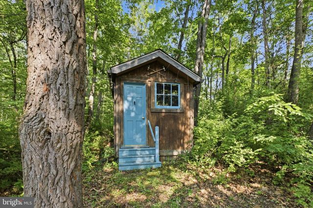 12 NATURES WAY, Upper Black Eddy, PA 18972