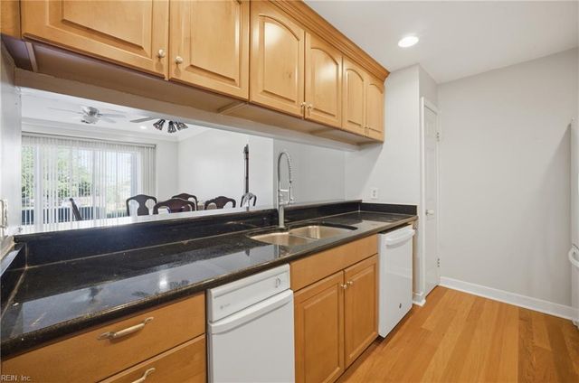 40 Rader St Apt 101, Norfolk, VA 23510