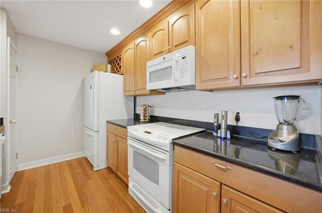 40 Rader St Apt 101, Norfolk, VA 23510