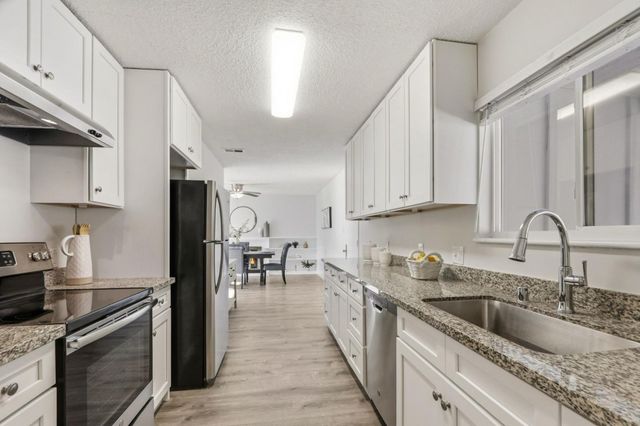 1598 Willowbrook Drive, San Jose, CA 95118