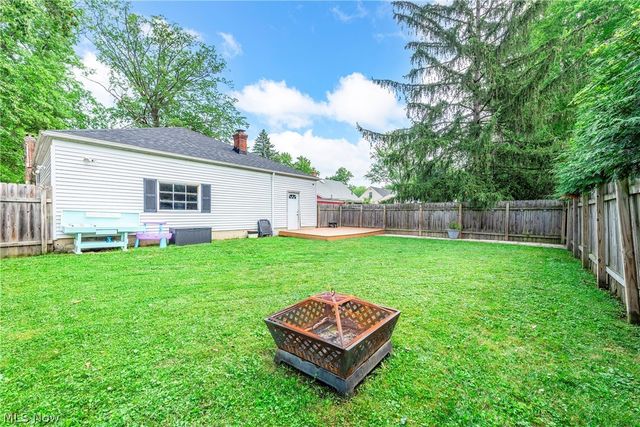 24479 Gessner Road, North Olmsted, OH 44070