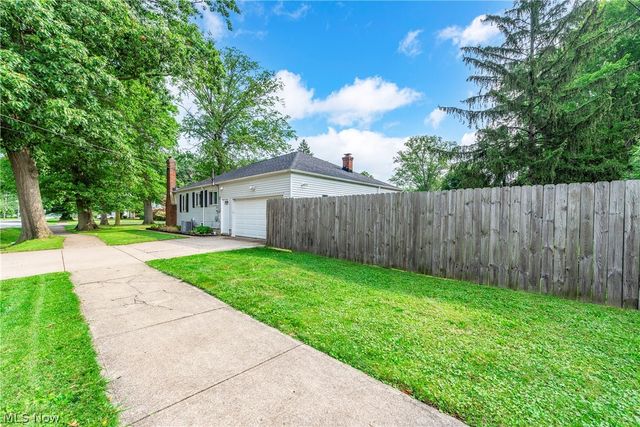 24479 Gessner Road, North Olmsted, OH 44070