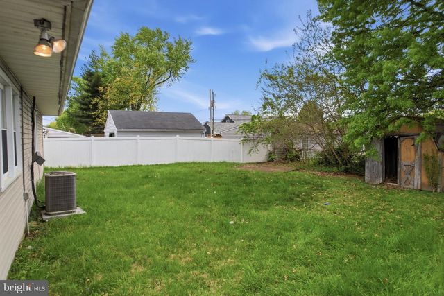 3824 KINGSTON WAY, Bensalem, PA 19020