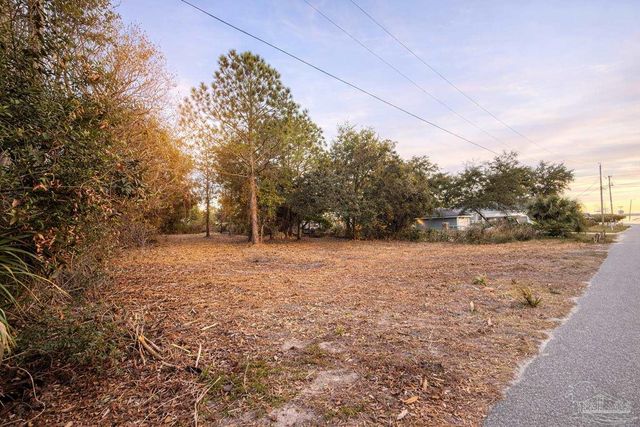 1032 Shady Pine Dr, Gulf Breeze, FL 32563