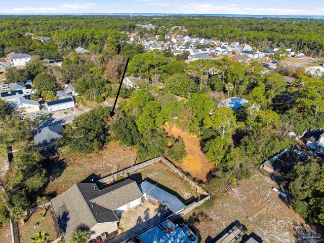 1032 Shady Pine Dr, Gulf Breeze, FL 32563