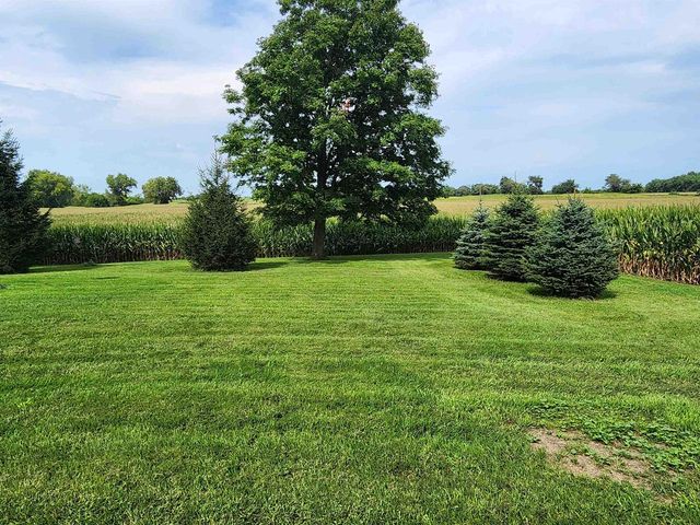 8929 E County Hwy N, Milton, WI 53563