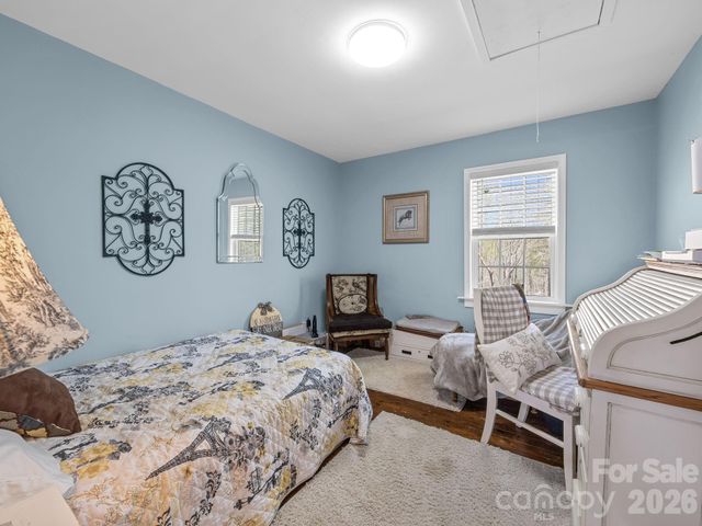 1434 Lake Adger Road, Mill Spring, NC 28756
