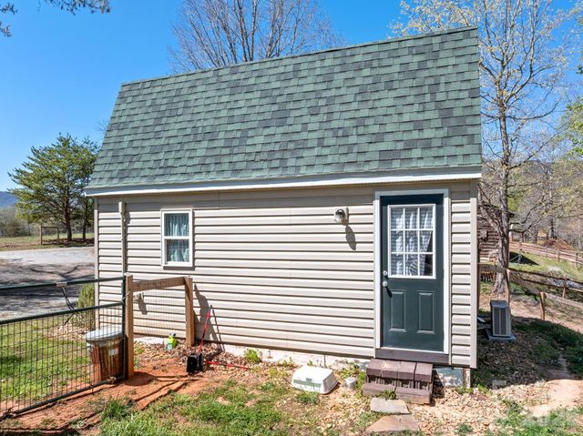 1434 Lake Adger Road, Mill Spring, NC 28756