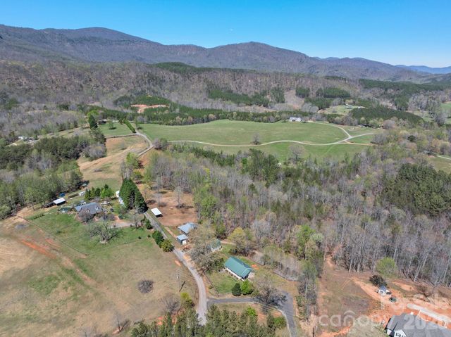 1434 Lake Adger Road, Mill Spring, NC 28756