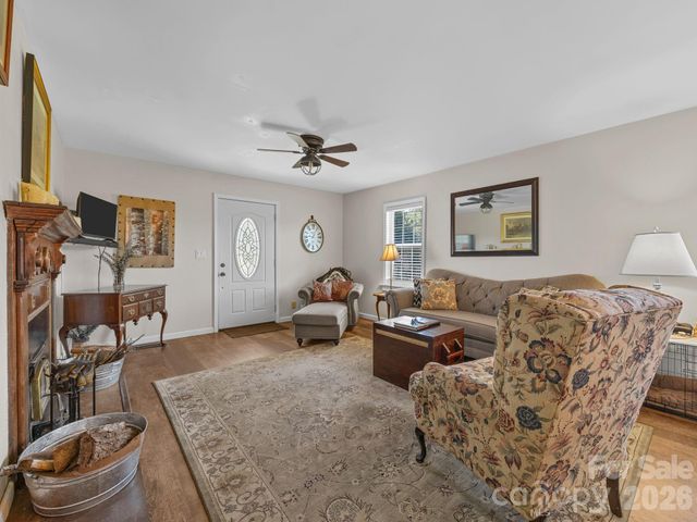 1434 Lake Adger Road, Mill Spring, NC 28756
