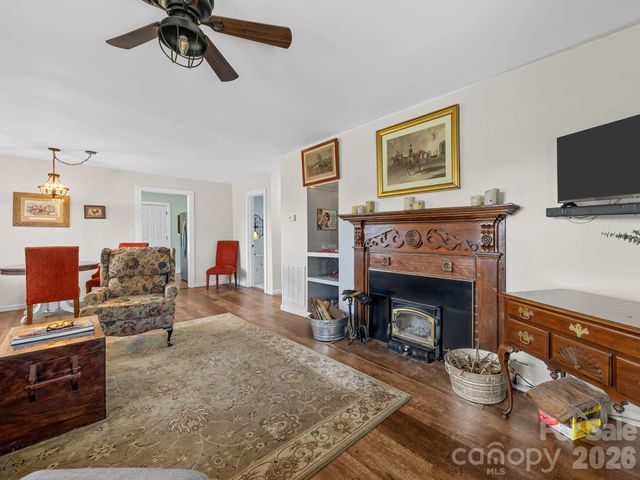 1434 Lake Adger Road, Mill Spring, NC 28756