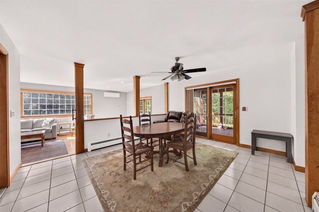 32 Slades Farm Ln, Dartmouth, MA 02748