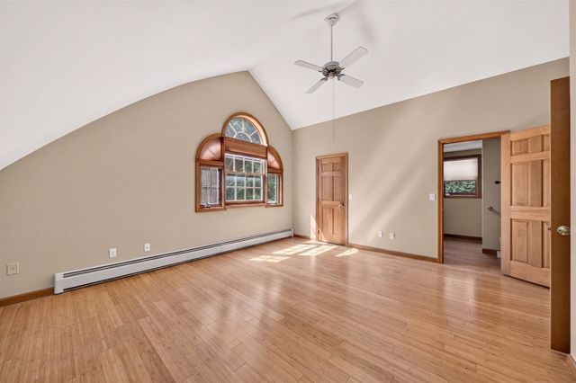 32 Slades Farm Ln, Dartmouth, MA 02748