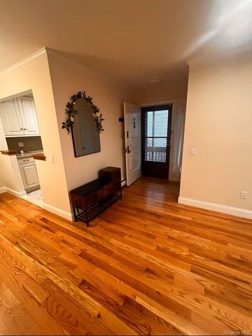 28 Hillside Terrace F, White Plains, NY 10601