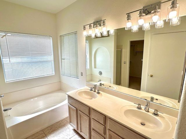 472 W Country Estates Avenue, Gilbert, AZ 85233