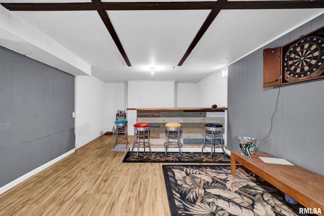 1806 W GLEN Avenue, Peoria, IL 61614