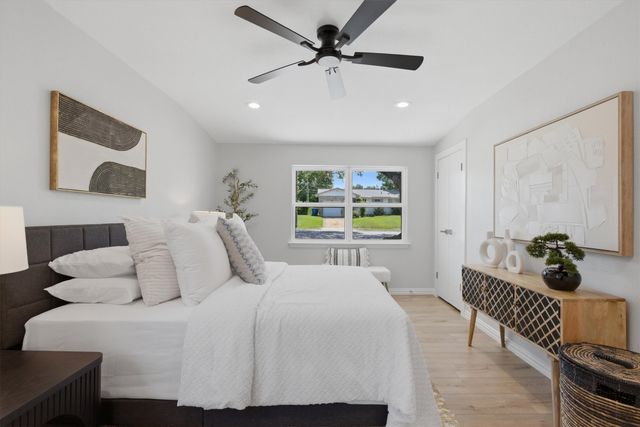12039 Schroeder Road, Dallas, TX 75243