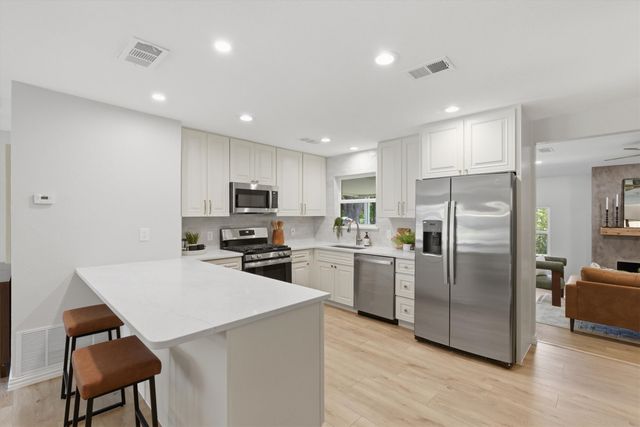 12039 Schroeder Road, Dallas, TX 75243