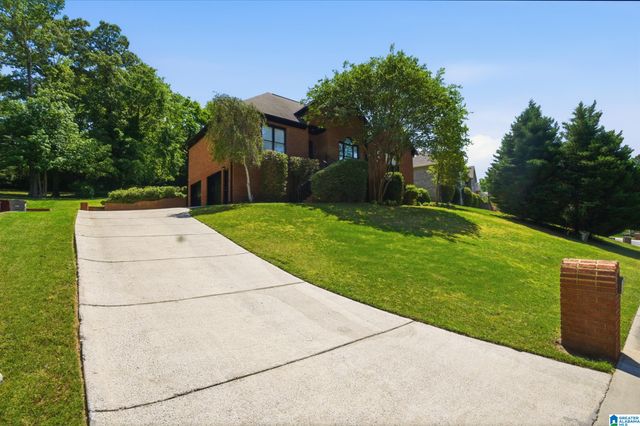 529 WILLOW LANE, Trussville, AL 35173