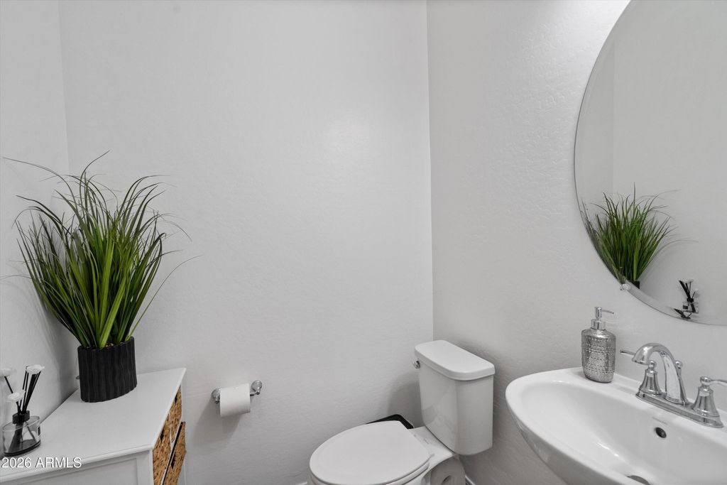 Image 30 of property listing at 12393 W Trumbull Road, Avondale, AZ 85323