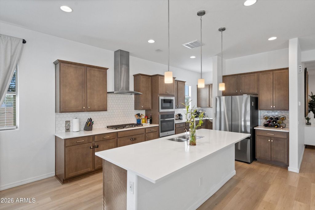 Image 5 of property listing at 12393 W Trumbull Road, Avondale, AZ 85323