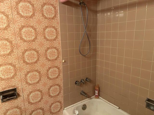 W143S6785 Tess Corners DRIVE, Muskego, WI 53150