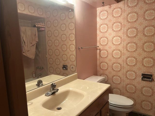 W143S6785 Tess Corners DRIVE, Muskego, WI 53150