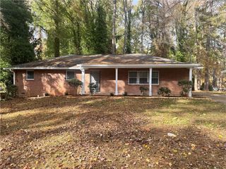 2191 Beecher SW Circle, Atlanta, GA 30331