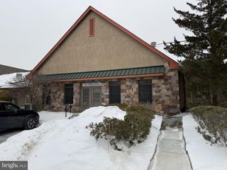 1456 FERRY RD #305B, Doylestown, PA 18901