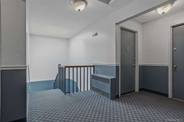 324 Post Avenue 12L, Westbury, NY 11590