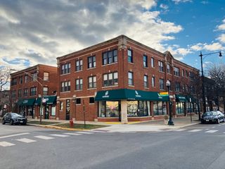 4335 W Irving Park Road, Chicago, IL 60641