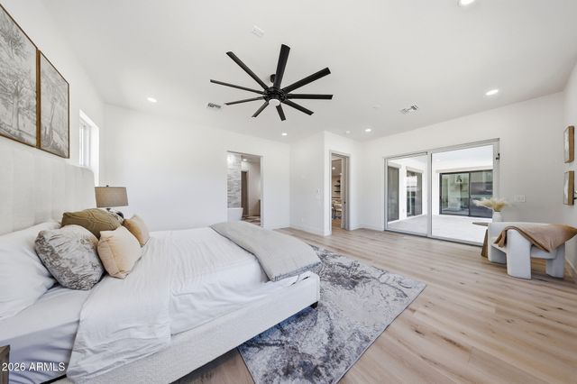 950 E KAIBAB Place, Chandler, AZ 85249