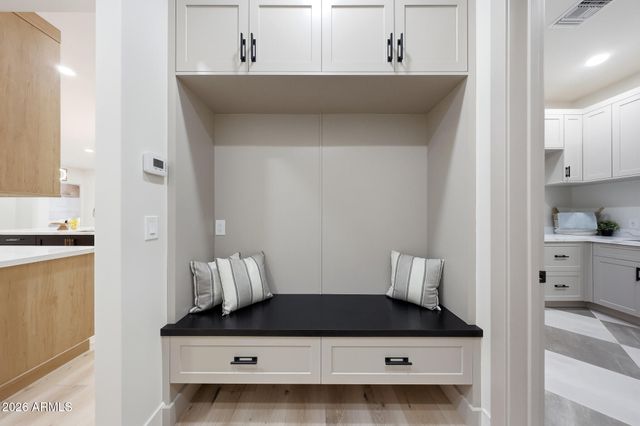 950 E KAIBAB Place, Chandler, AZ 85249