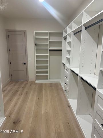 950 E KAIBAB Place, Chandler, AZ 85249