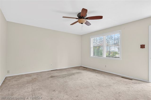 2015 S Q Street, Fort Smith, AR 72901