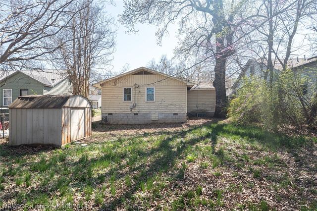 2015 S Q Street, Fort Smith, AR 72901