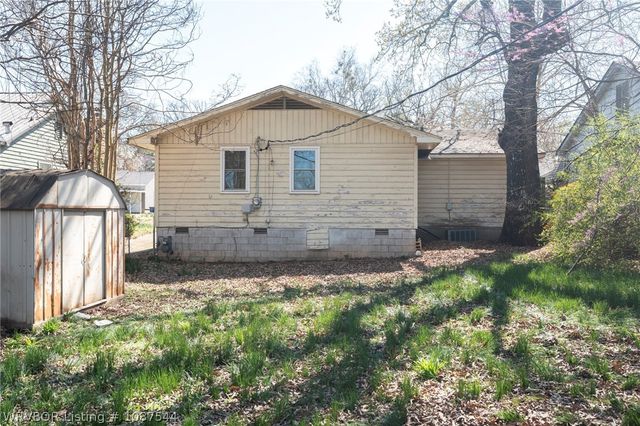 2015 S Q Street, Fort Smith, AR 72901