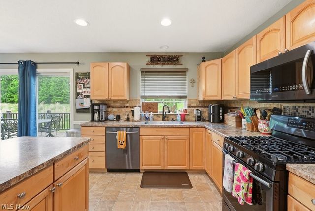 1223 Tinkers Green Drive, Streetsboro, OH 44241