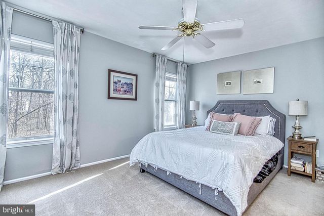 16 GLENGYLE LN, Sterling, VA 20165