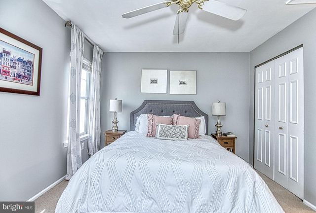 16 GLENGYLE LN, Sterling, VA 20165