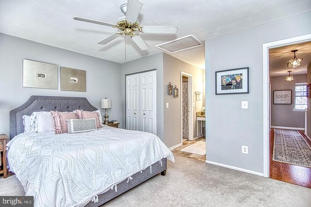 16 GLENGYLE LN, Sterling, VA 20165