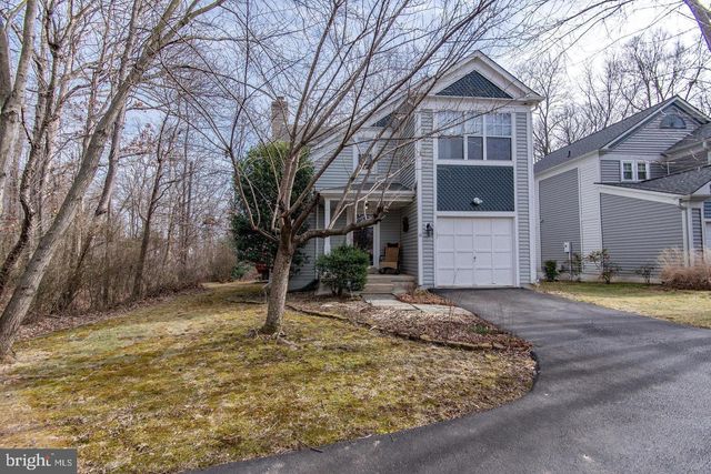 16 GLENGYLE LN, Sterling, VA 20165