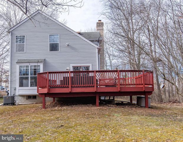 16 GLENGYLE LN, Sterling, VA 20165