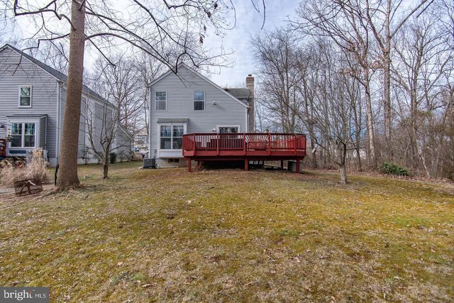 16 GLENGYLE LN, Sterling, VA 20165