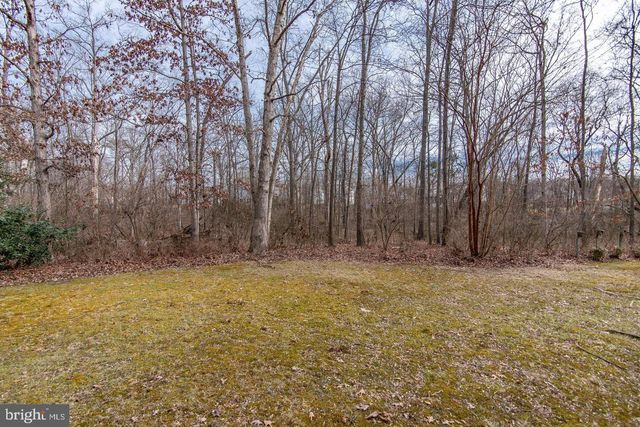 16 GLENGYLE LN, Sterling, VA 20165